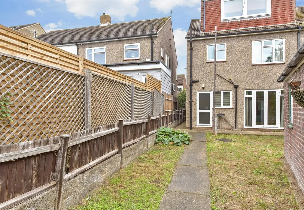 Rear Garden - Cypress Road, Rochester, Kent - Wards of Kent