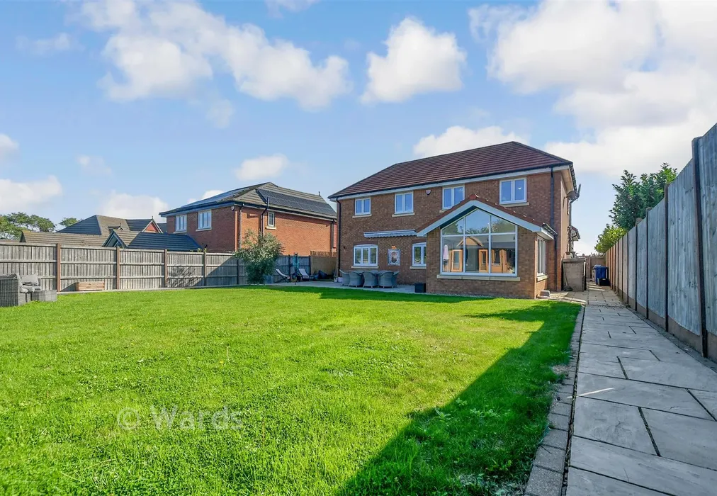 Rear Garden - Ketley Close, Eastchurch. Sheerness, Kent - Wards of Kent