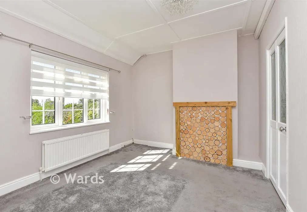 Bedroom 1 - Eastchurch Road, Sheerness, Kent - Wards of Kent