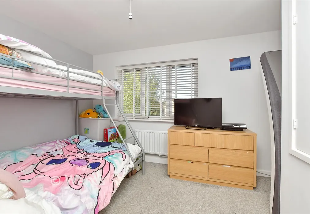 Bedroom 2 - Beasley Close, Queenborough, Sheerness, Kent - Wards of Kent