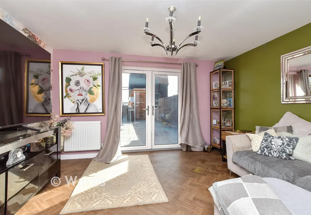 Lounge - Beasley Close, Queenborough, Sheerness, Kent - Wards of Kent