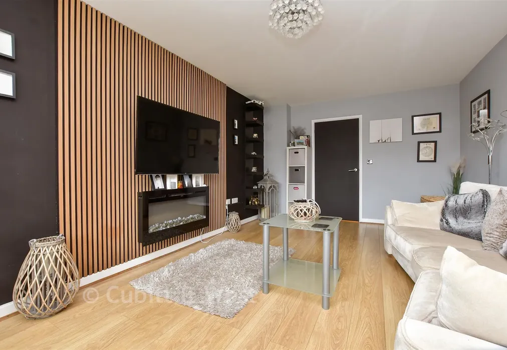 Lounge/Diner - Brighton Road, Tadworth, Surrey - Wards of Kent