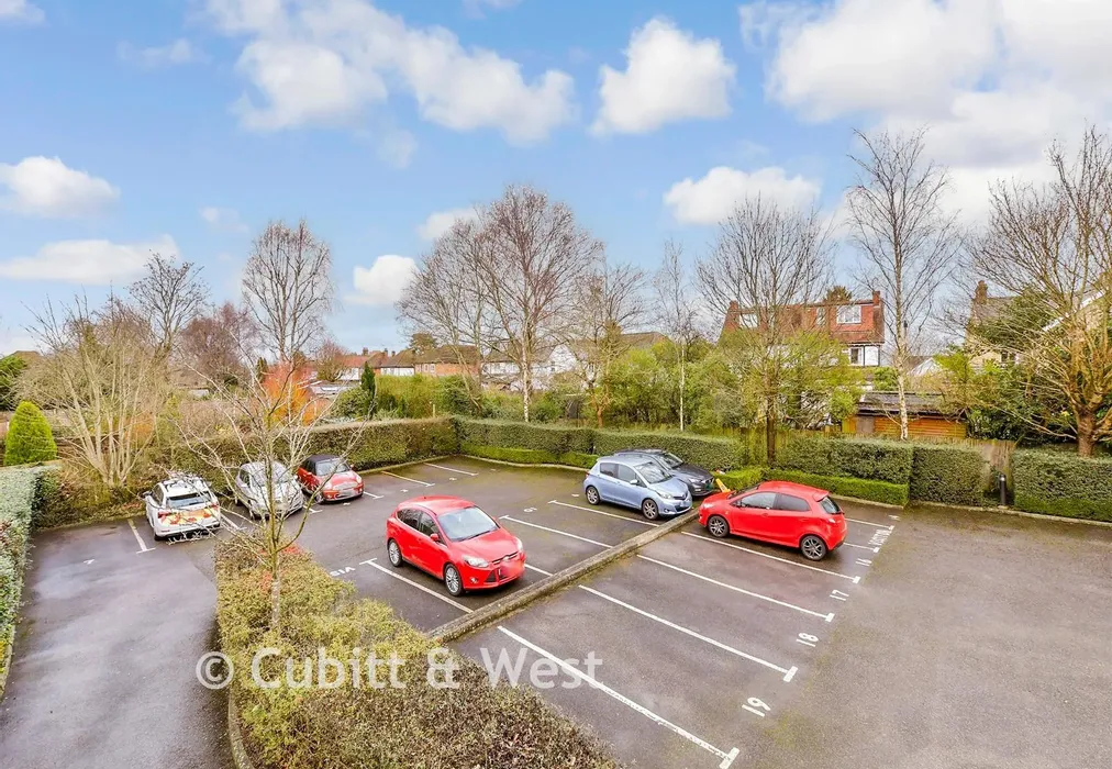 Driveway/Parking - Brighton Road, Tadworth, Surrey - Wards of Kent