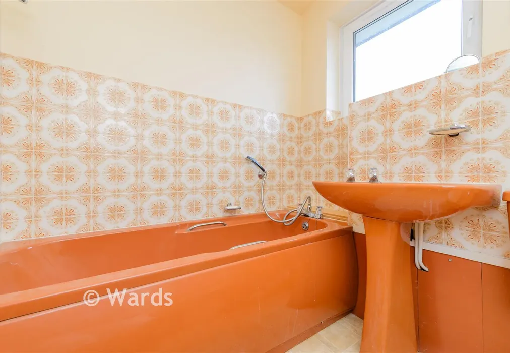 Bathroom - Redhill Wood, New Ash Green, Kent - Wards of Kent