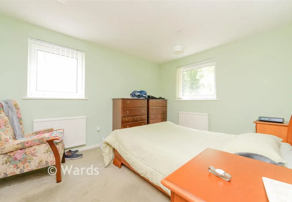 Bedroom 1 - Redhill Wood, New Ash Green, Kent - Wards of Kent