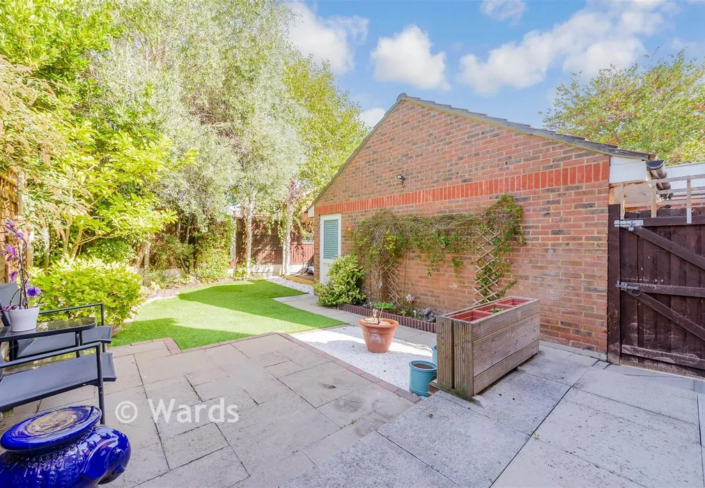 Rear Garden - Maritime Gate, Gravesend, Kent.= - Wards of Kent