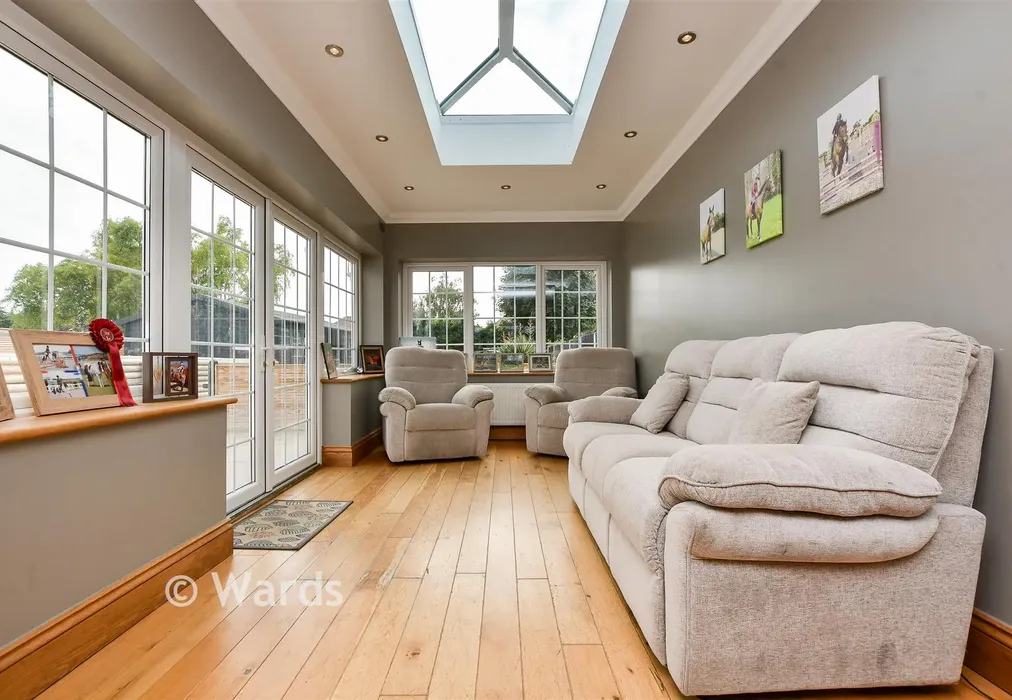Garden Room - Ramsgate Road, Broadstairs, Kent - Wards of Kent