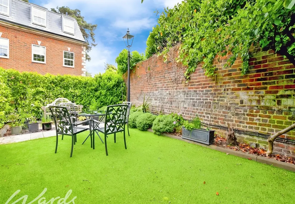 garden speld - Speldhurst Road Tunbridge Wells TN4 - Wards of Kent