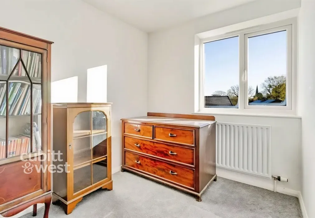 Bedroom - Saxonbury Close, Crowborough, TN6 - Wards of Kent