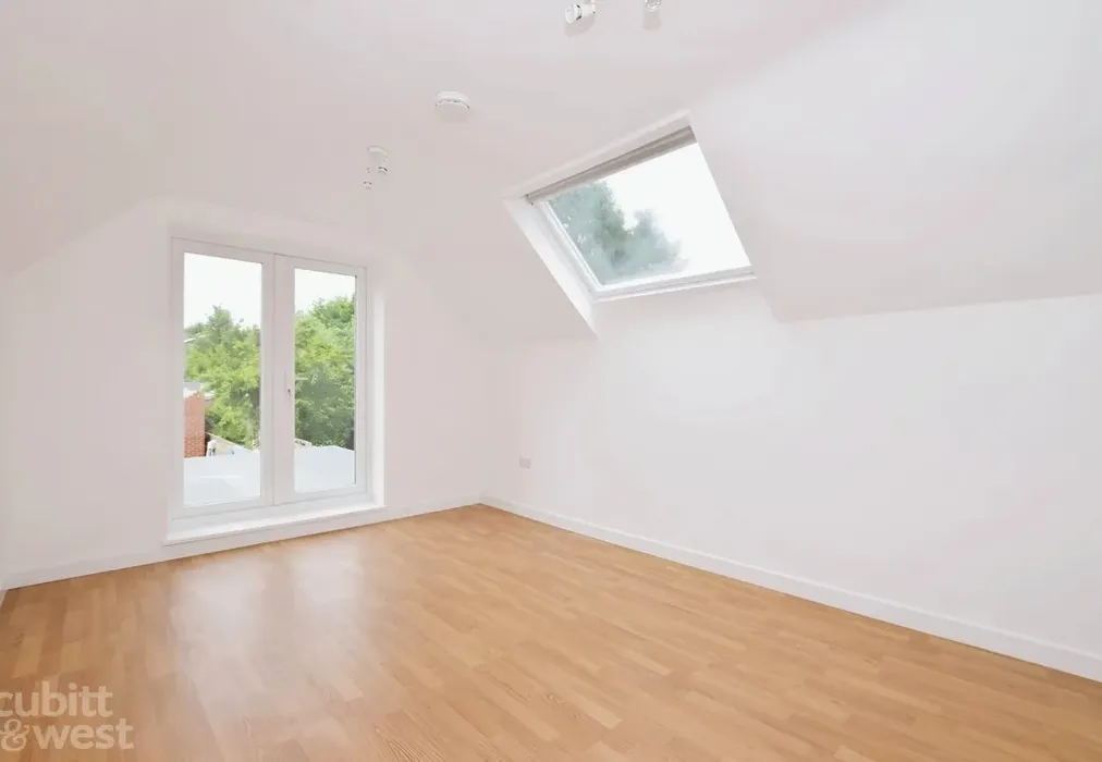 Living Room - Farningham Road, Crowborough, TN6 - Wards of Kent