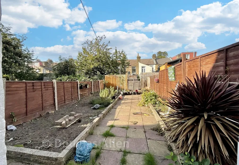 Rear Garden - Halley Road, London - Wards of Kent