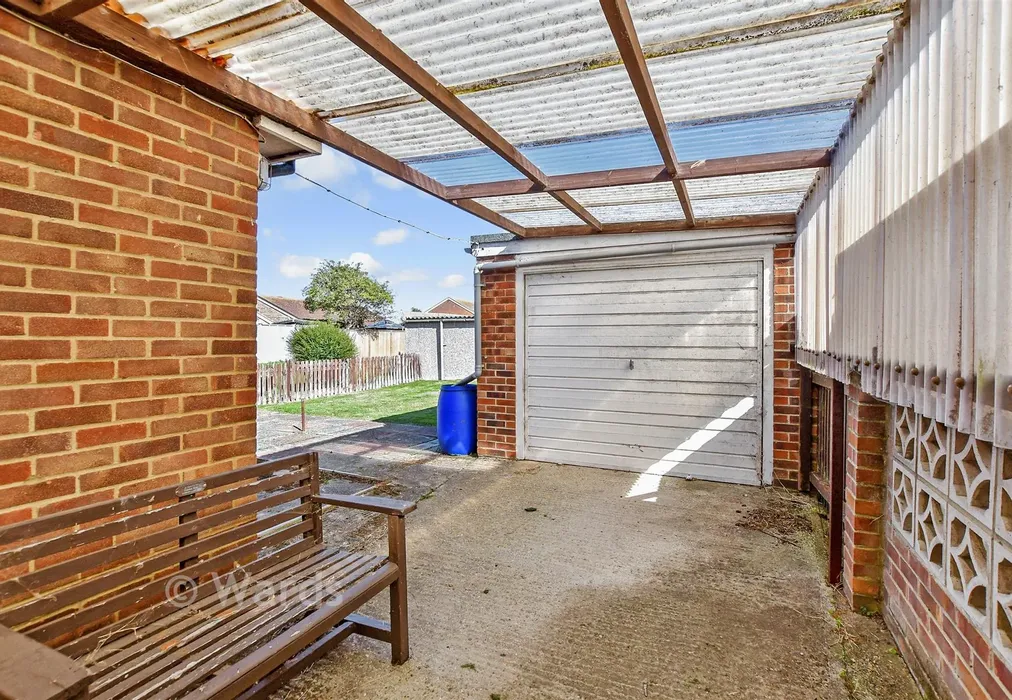 Garage - Elm Road, St Mary's Bay, Romney Marsh, Kent - Wards of Kent