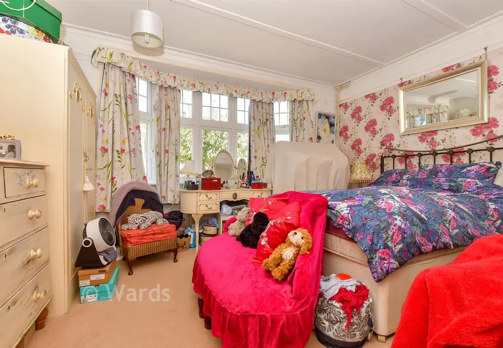 Bedroom 1 - The Rise, Kingsdown, Deal, Kent - Wards of Kent