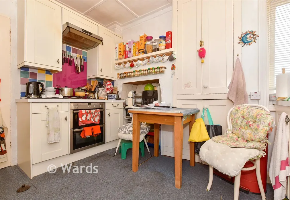 Kitchen - The Rise, Kingsdown, Deal, Kent - Wards of Kent
