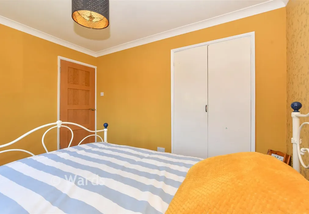 Bedroom 2 - Glebe Way, Kennington, Ashford, Kent - Wards of Kent