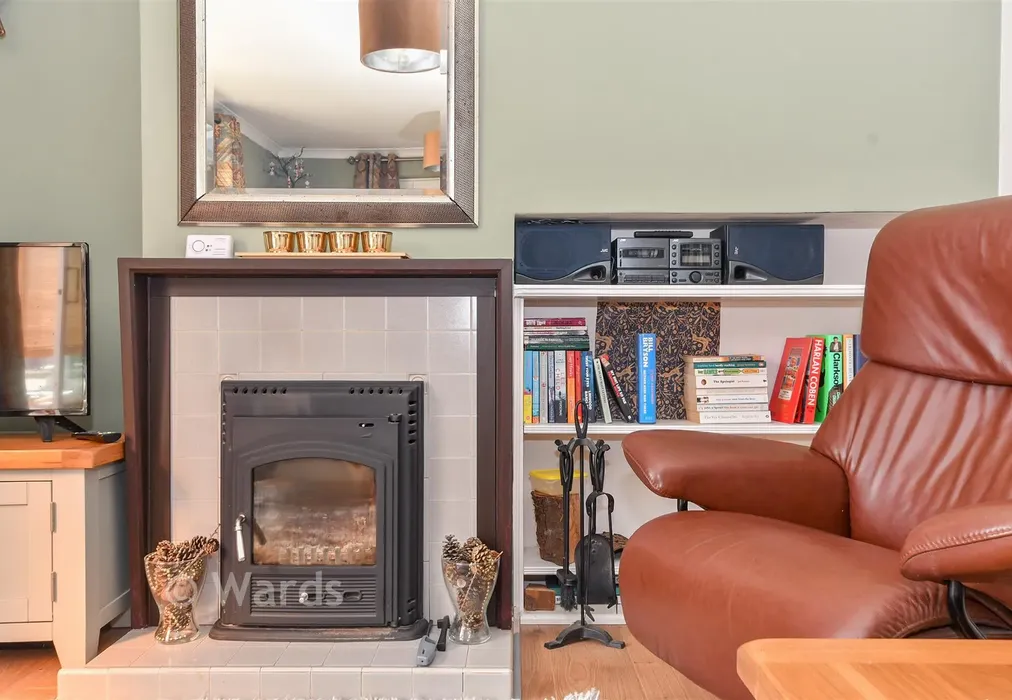 Internal Lifestyle Photograph - Glebe Way, Kennington, Ashford, Kent - Wards of Kent