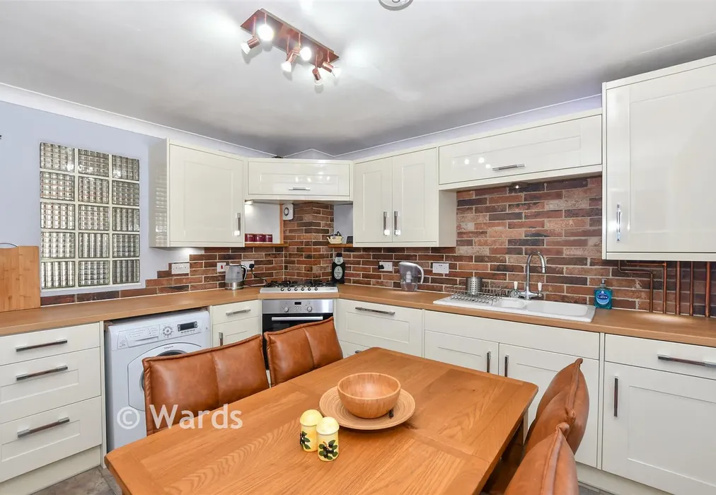 Kitchen/Diner - Glebe Way, Kennington, Ashford, Kent - Wards of Kent