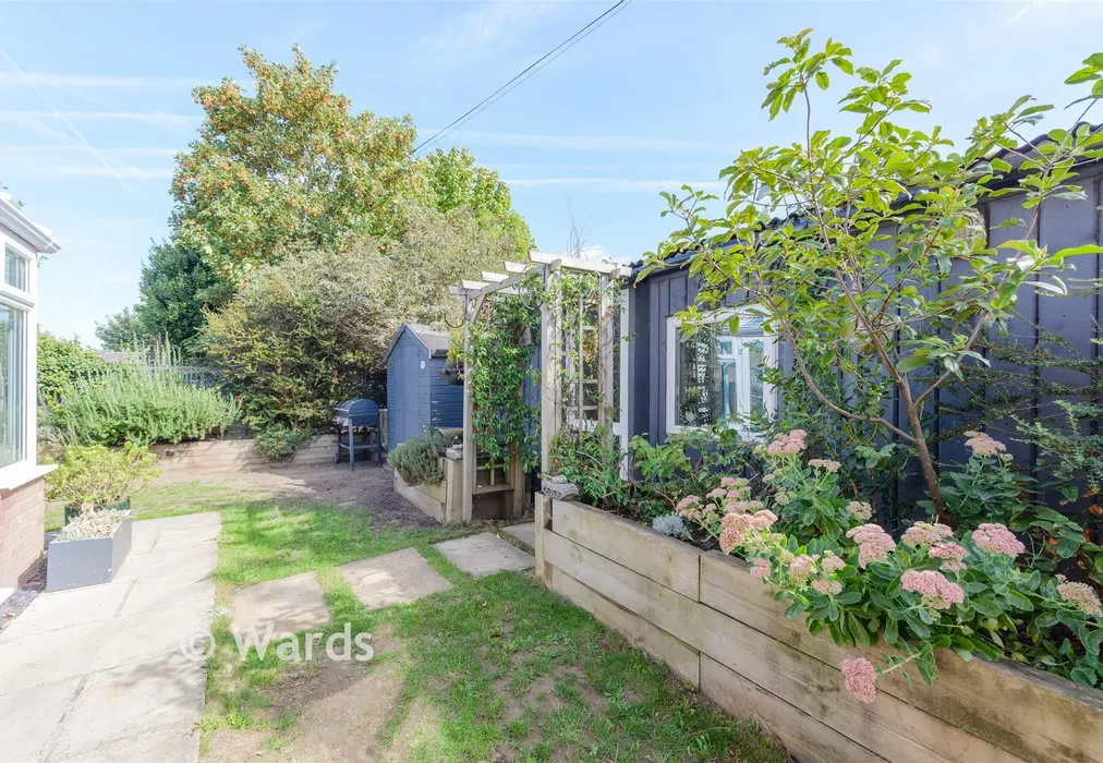 Workshop/Outbuildings - Hever Court Road, Gravesend, Kent - Wards of Kent