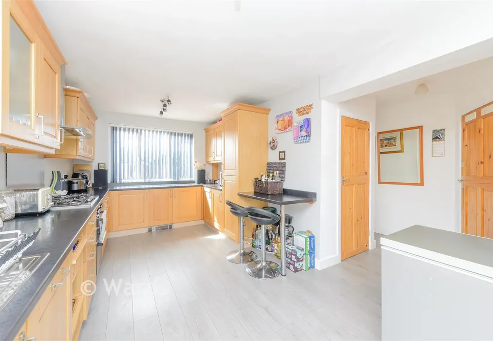 Kitchen/  Diner - Hever Court Road, Gravesend, Kent - Wards of Kent