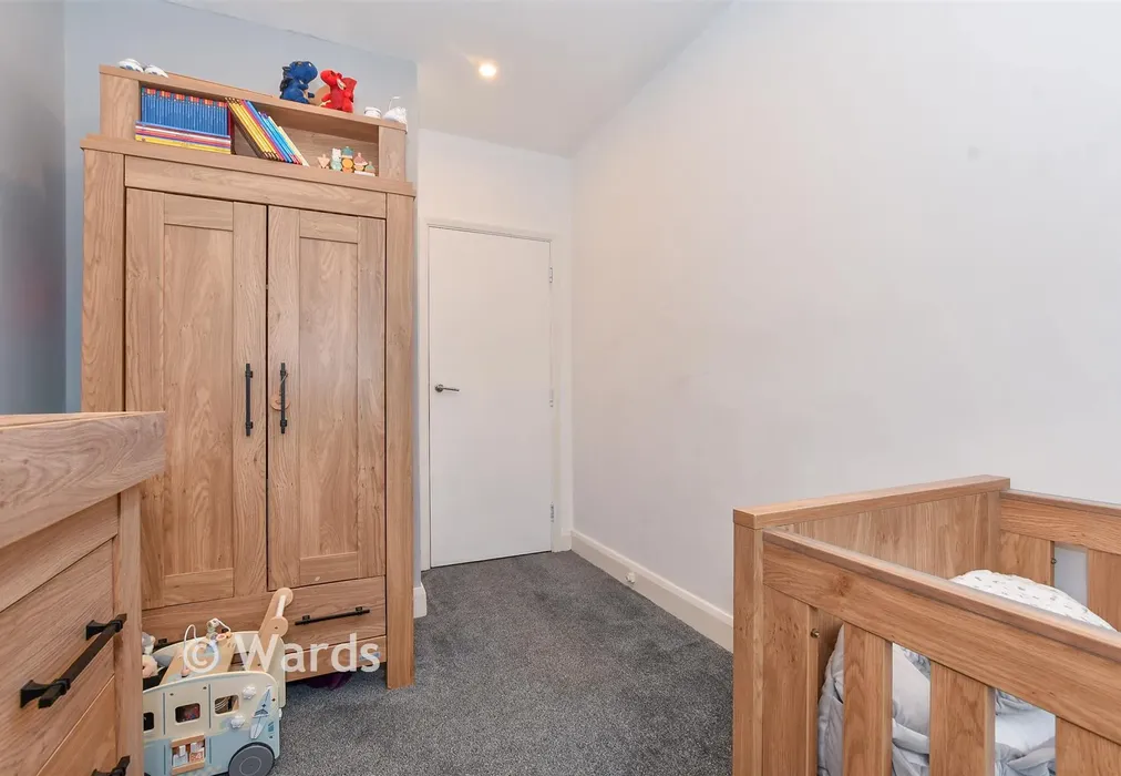 Bedroom 2 - Nevill Street, Tunbridge Wells, Kent - Wards of Kent
