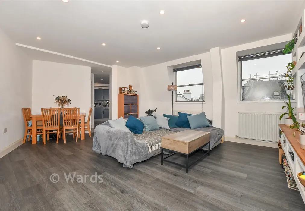 Living Room - Nevill Street, Tunbridge Wells, Kent - Wards of Kent