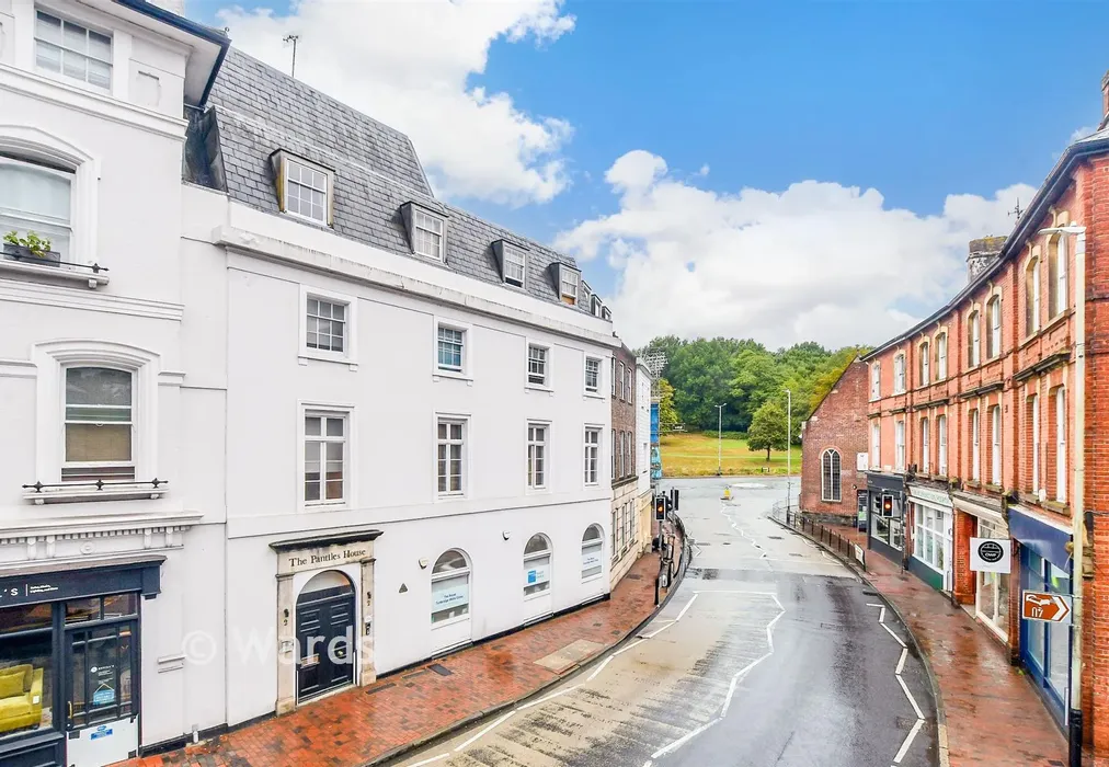 External (Brochure) - Nevill Street, Tunbridge Wells, Kent - Wards of Kent