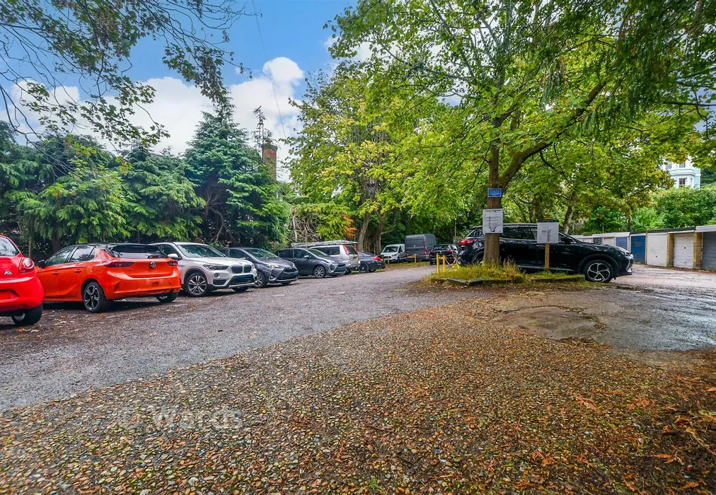 Driveway/Parking - Nevill Street, Tunbridge Wells, Kent - Wards of Kent
