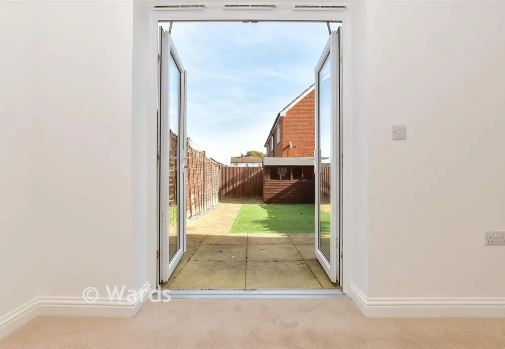 Internal Lifestyle Photograph - Scholars Close, Deal, Kent - Wards of Kent