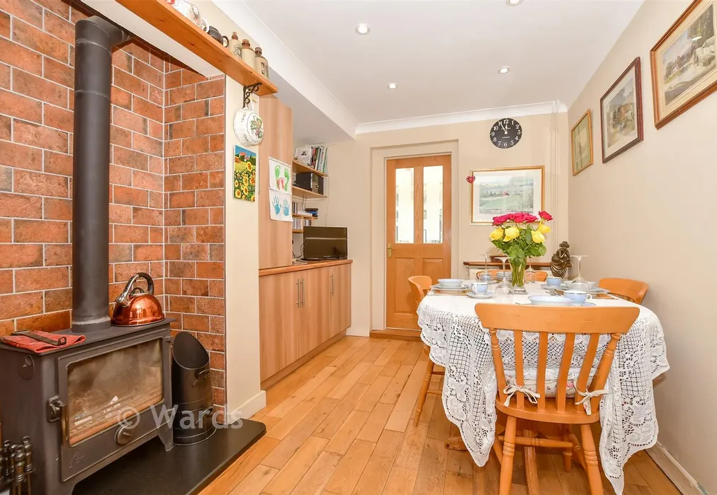 Bedroom 3 (Contemporary style) - Frythe Close, Cranbrook, Kent - Wards of Kent