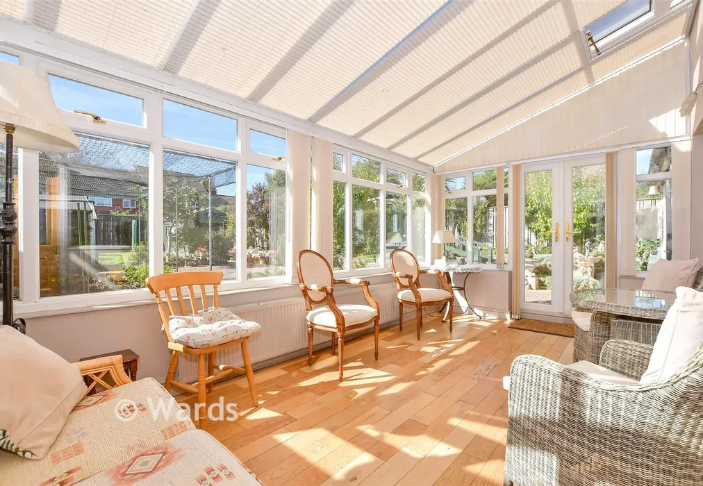 Conservatory - Frythe Close, Cranbrook, Kent - Wards of Kent
