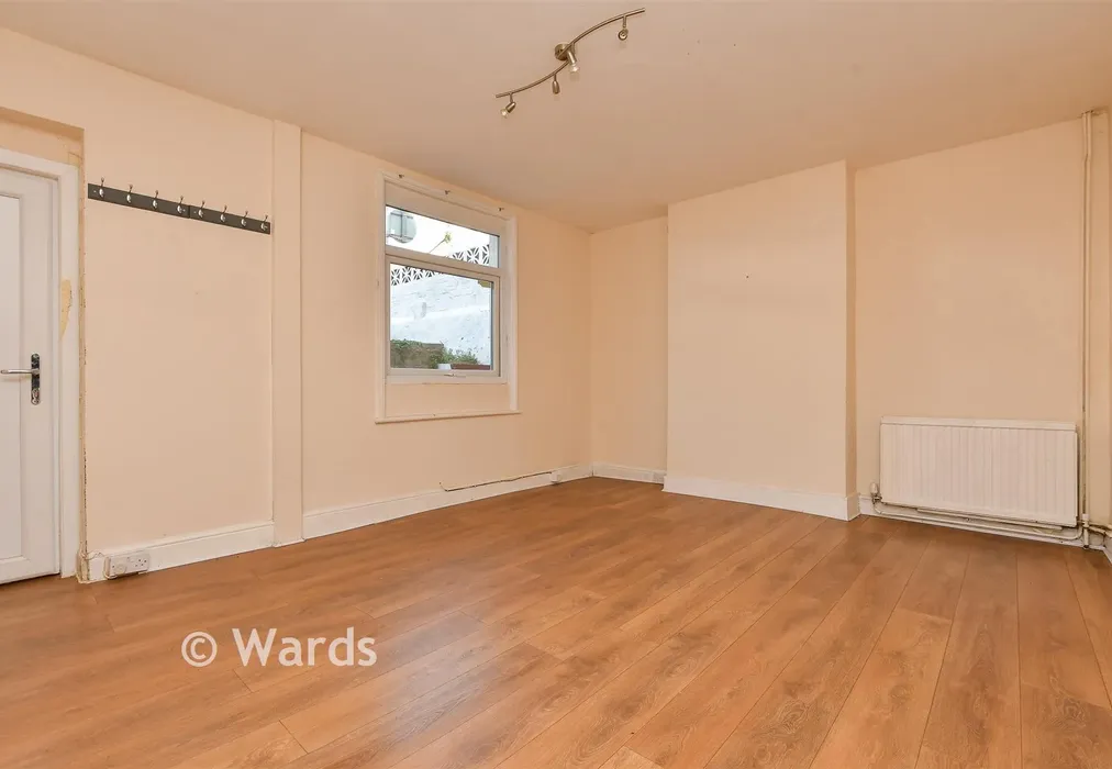 Lounge - Clifton Gardens, Margate, Kent - Wards of Kent