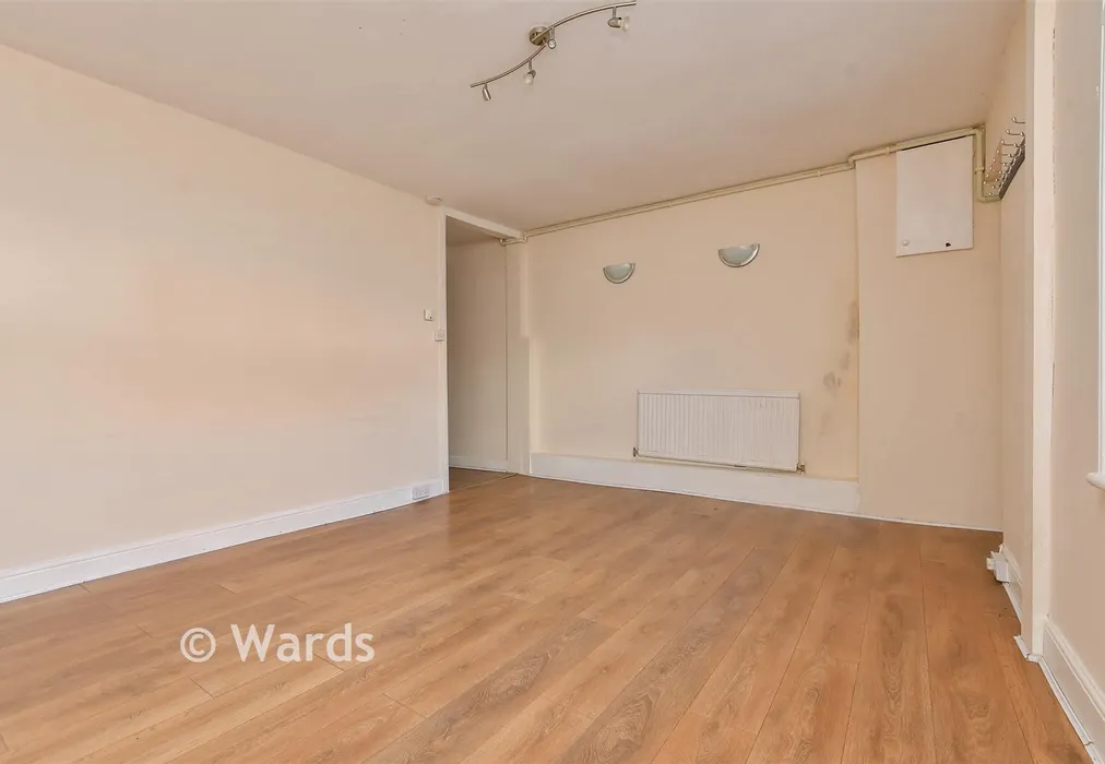 Lounge - Clifton Gardens, Margate, Kent - Wards of Kent