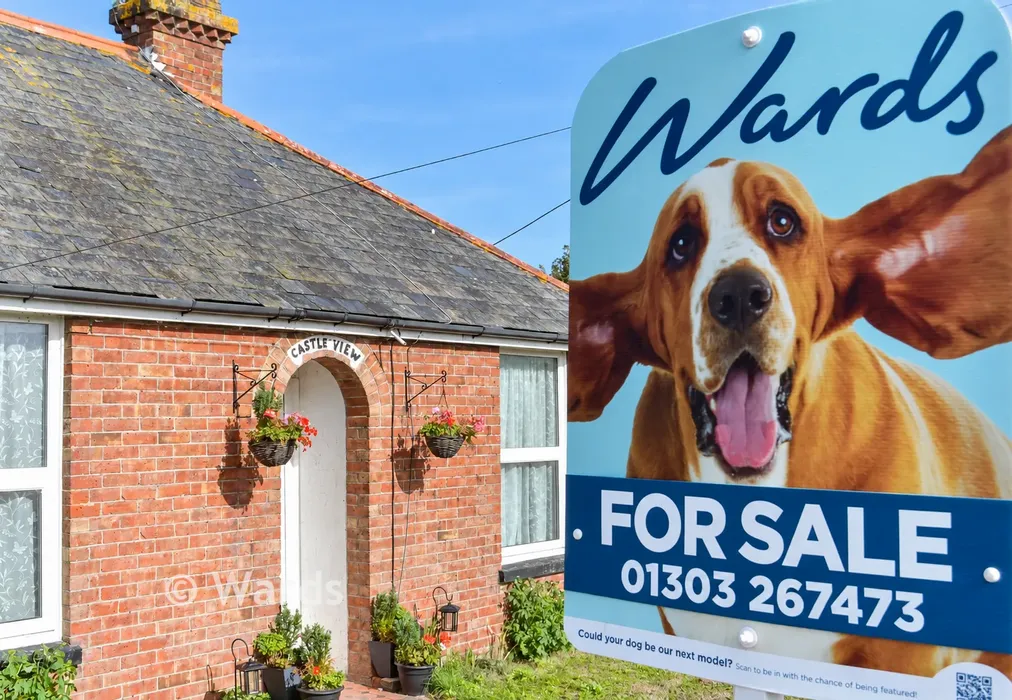 External Lifestyle - West Hythe Road, Hythe, Kent - Wards of Kent
