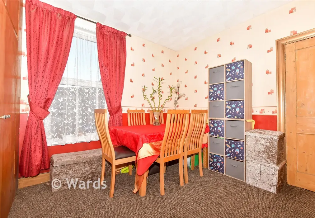 Bedroom 2 - West Hythe Road, Hythe, Kent - Wards of Kent