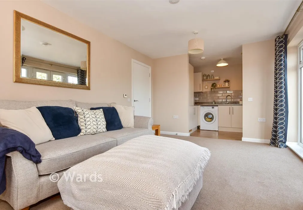 Lounge - Elliot Way, Sholden, Kent - Wards of Kent
