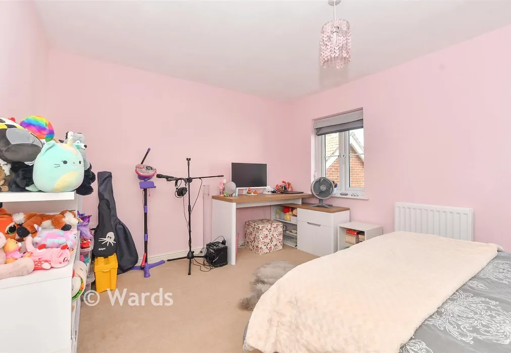 Bedroom 2 - Poppy Mead, Ashford, Kent - Wards of Kent