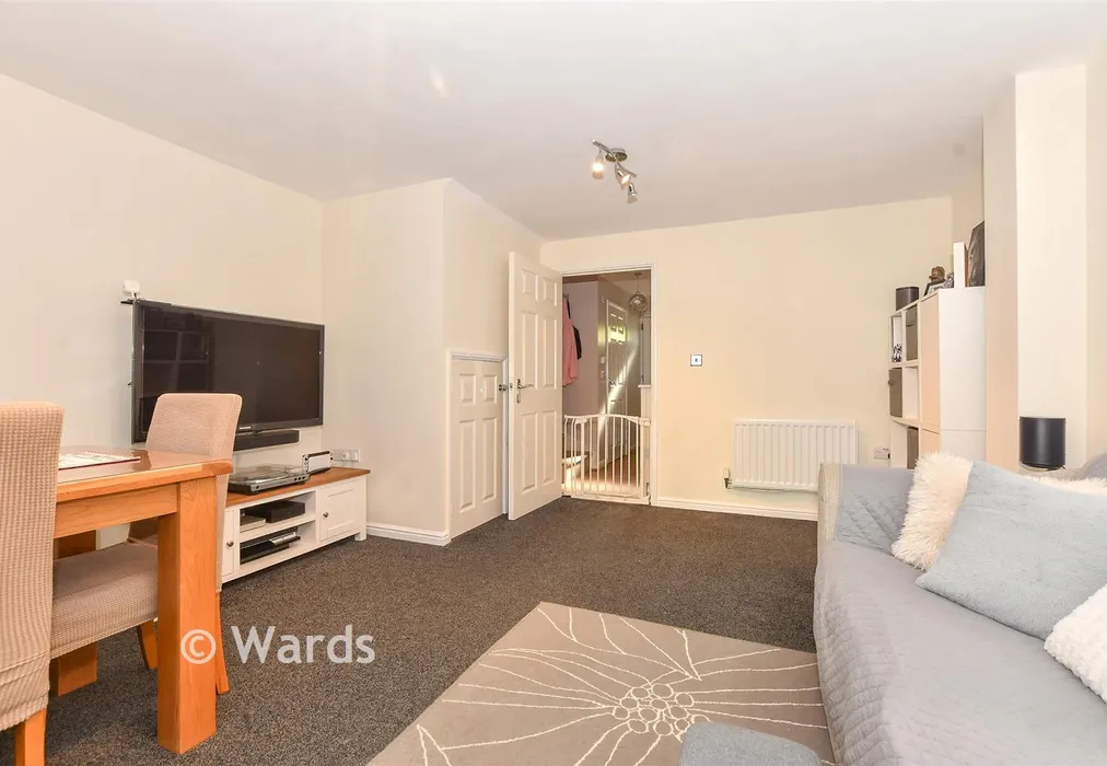 Lounge - Poppy Mead, Ashford, Kent - Wards of Kent