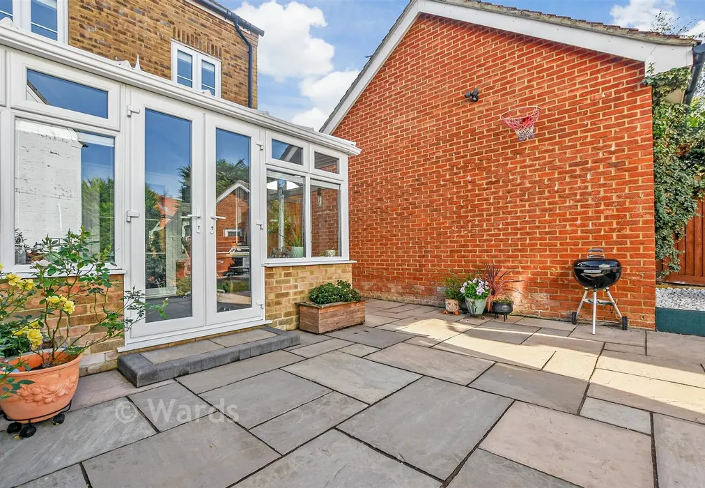 Patio / Decking - Poppy Mead, Ashford, Kent - Wards of Kent