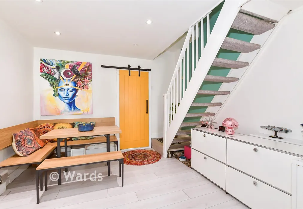 Dining Area - Bow Terrace, Wateringbury, Maidstone, Kent - Wards of Kent
