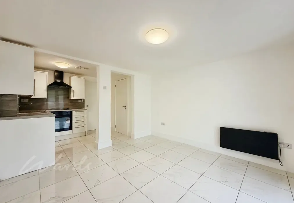 Lounge - Cobham Terrace Bean Road DA9 - Wards of Kent