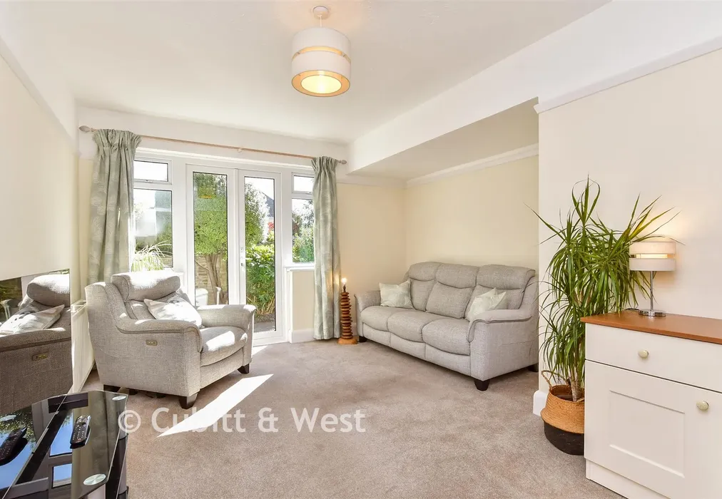 Lounge - Pevensey Road, Worthing, West Sussex - Wards of Kent