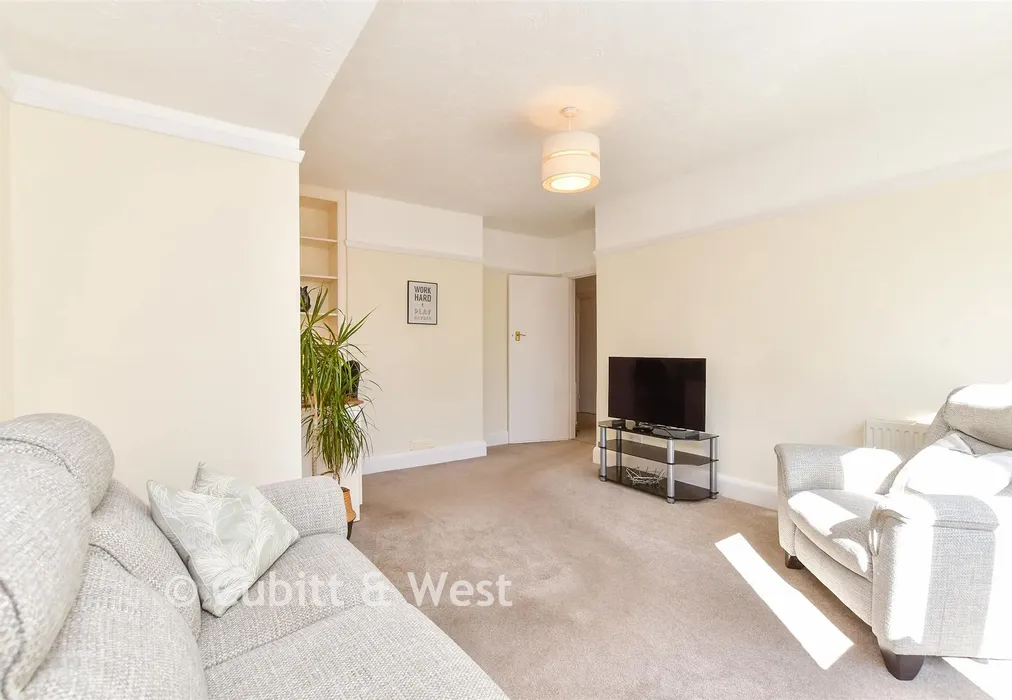 Lounge - Pevensey Road, Worthing, West Sussex - Wards of Kent
