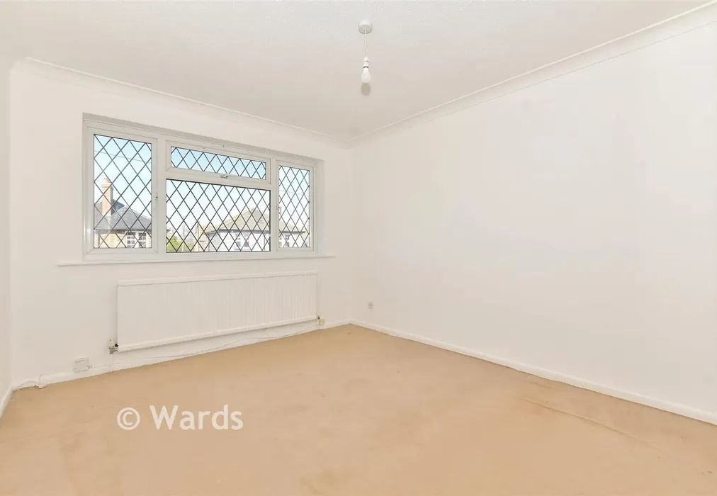 Bedroom 1 - St. John's Road, New Romney, Kent - Wards of Kent