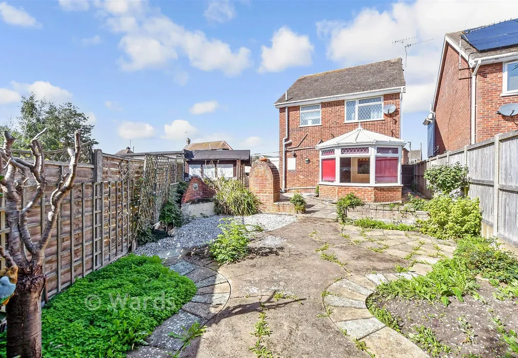 Rear Garden - St. John's Road, New Romney, Kent - Wards of Kent
