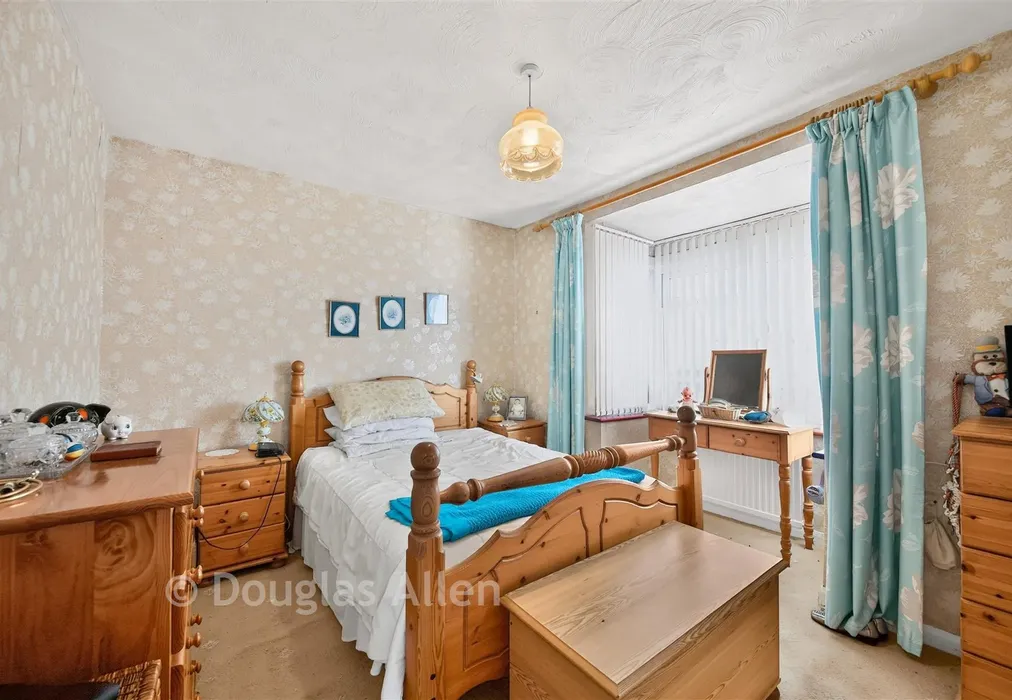 Bedroom 1 - Charles Road, Dagenham, Essex - Wards of Kent