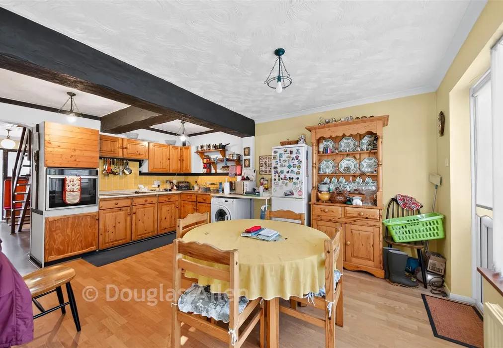 Kitchen/Diner - Charles Road, Dagenham, Essex - Wards of Kent