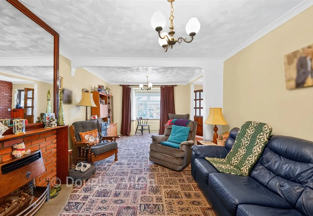 Lounge - Charles Road, Dagenham, Essex - Wards of Kent
