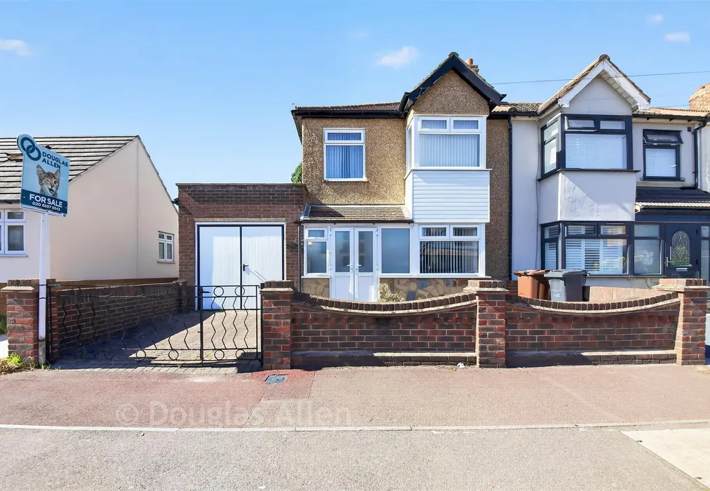 Front Elevation - Charles Road, Dagenham, Essex - Wards of Kent