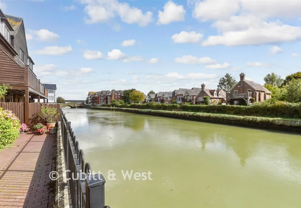 External Lifestyle Photograph - Nineveh Shipyard, Arundel, West Sussex - Wards of Kent