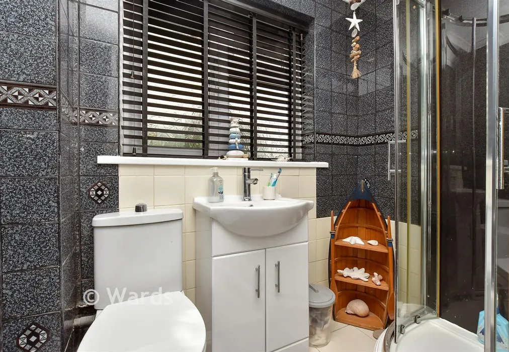 Shower Room - Clandon Road, Lords Wood, Chatham, Kent - Wards of Kent